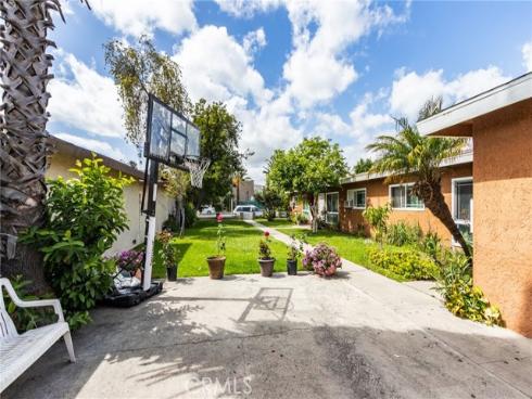 1222 N Placentia Avenue, Anaheim, CA