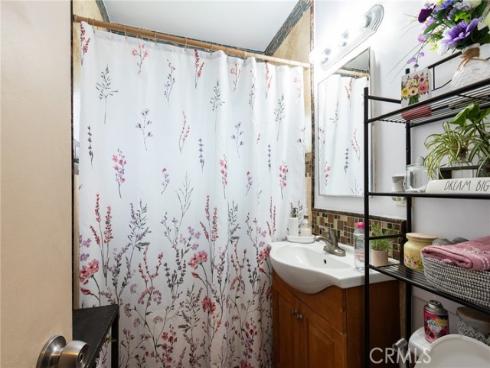 1222 N Placentia Avenue, Anaheim, CA