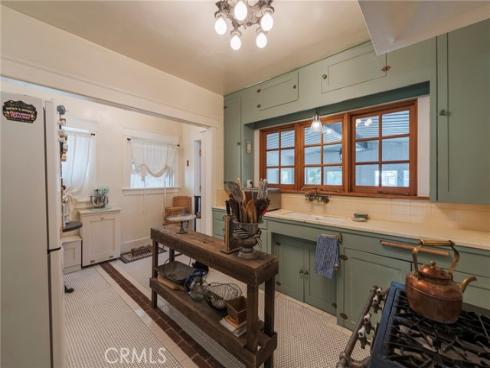 1120 W Chestnut Street, Anaheim, CA