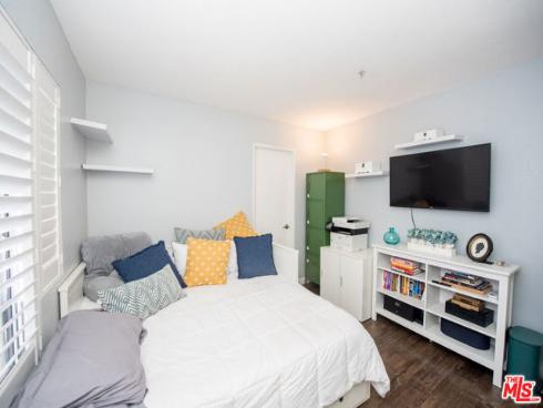 1085 E Oak Street, Anaheim, CA