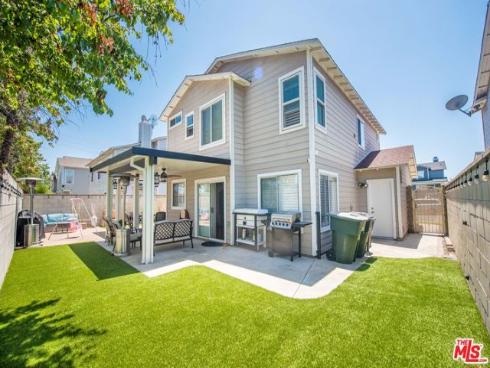 1085 E Oak Street, Anaheim, CA