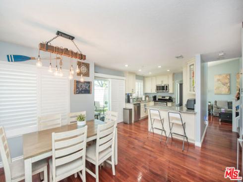 1085 E Oak Street, Anaheim, CA