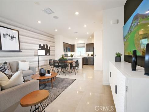 2317 W Broadway , Anaheim, CA