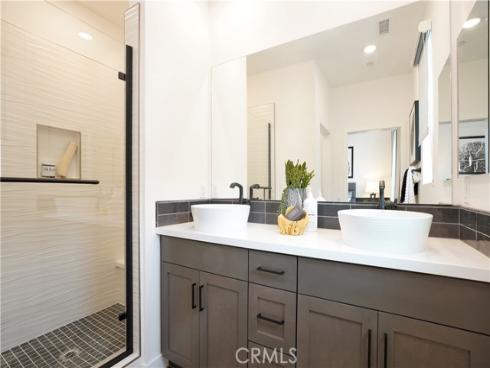 2317 W Broadway , Anaheim, CA