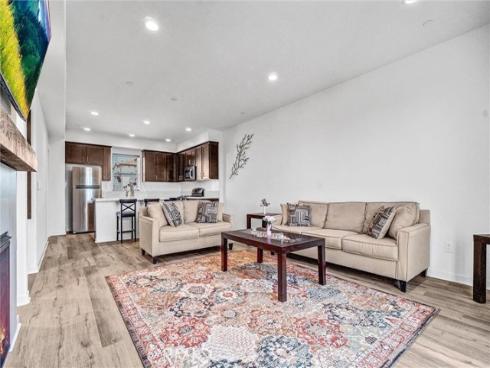 3540 W Savanna Street, Anaheim, CA