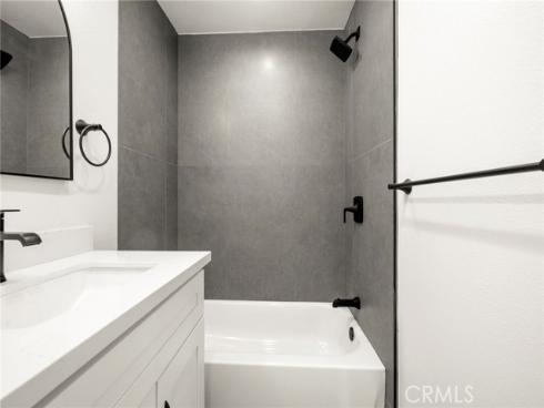 1324 S Oakhaven Drive, Anaheim, CA