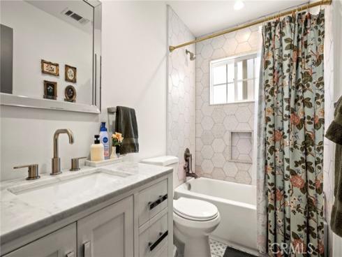 1324 S Oakhaven Drive, Anaheim, CA