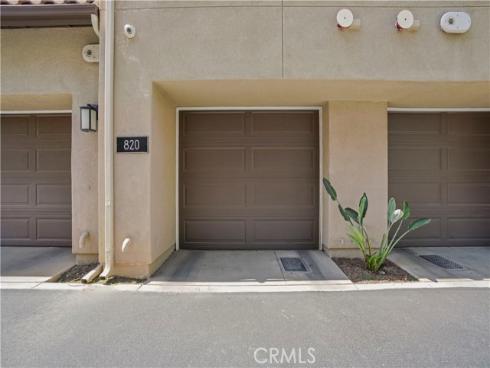 820 E Santa Ana   Street, Anaheim, CA