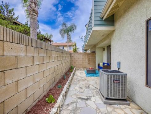 658 S Webster 4 Avenue, Anaheim, CA