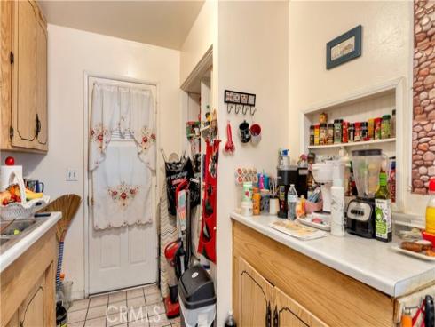 222 W Orangewood Avenue, Anaheim, CA