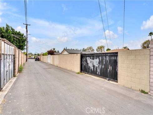 222 W Orangewood Avenue, Anaheim, CA