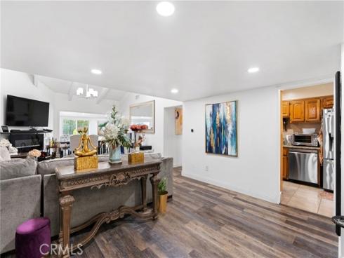 2011 W Katella 17 Avenue, Anaheim, CA