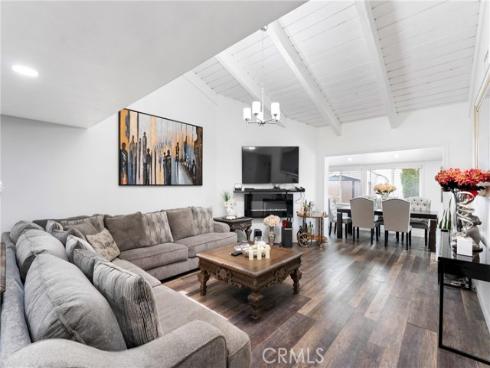 2011 W Katella 17 Avenue, Anaheim, CA