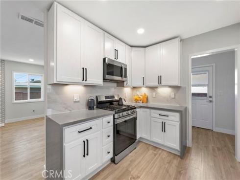 1715 E Redwood Avenue, Anaheim, CA