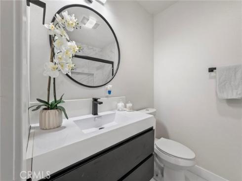 1715 E Redwood Avenue, Anaheim, CA