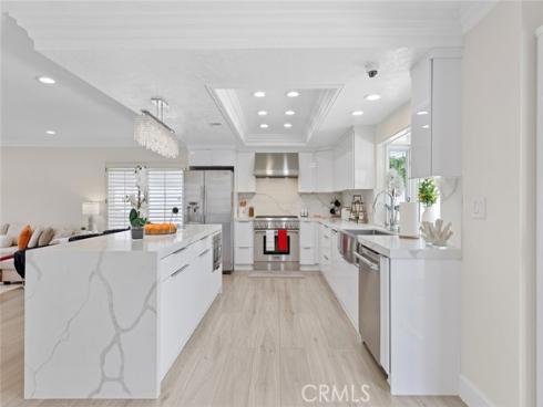 2160 S Hammatt , Anaheim, CA