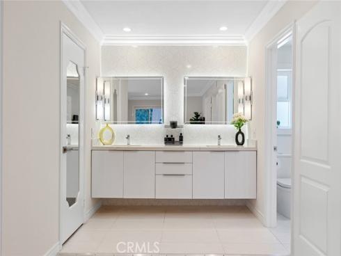 2160 S Hammatt , Anaheim, CA