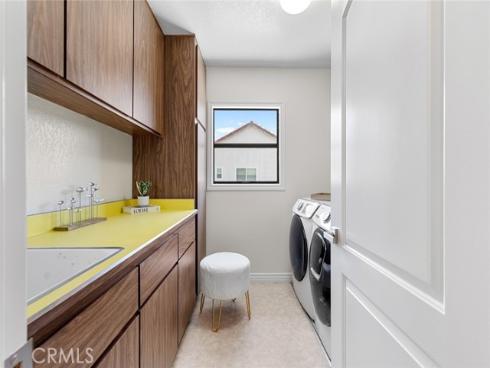 2160 S Hammatt , Anaheim, CA