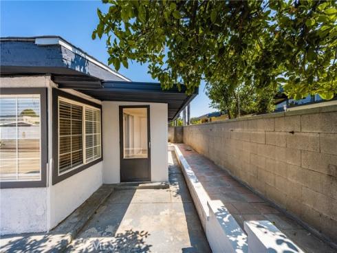 1419 W Dogwood Avenue, Anaheim, CA