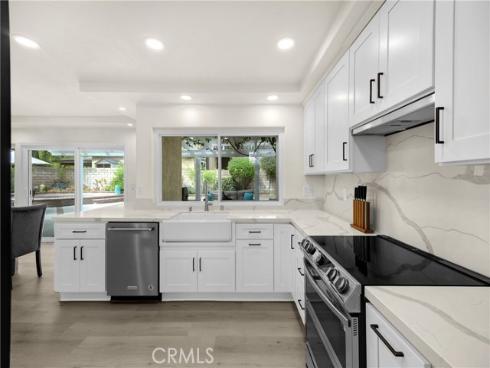 701 S Carriage Circle, Anaheim, CA