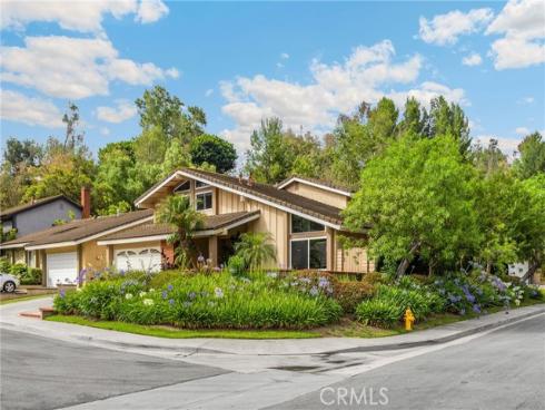 701 S Carriage Circle, Anaheim, CA