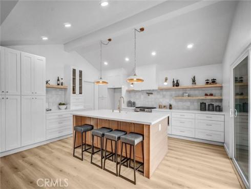 2842 E Virginia Avenue, Anaheim, CA