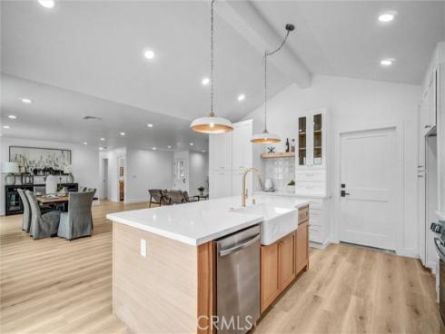 2842 E Virginia Avenue, Anaheim, CA