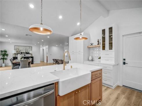 2842 E Virginia Avenue, Anaheim, CA