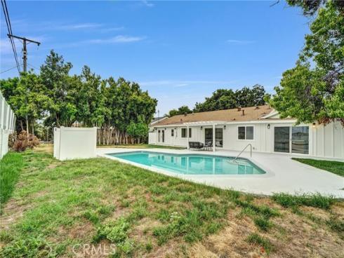 2842 E Virginia Avenue, Anaheim, CA
