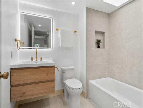 6198 E Camino Correr , Anaheim, CA