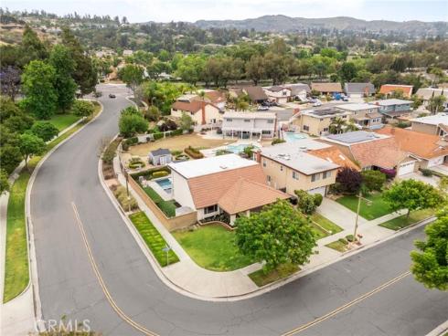 6198 E Camino Correr , Anaheim, CA