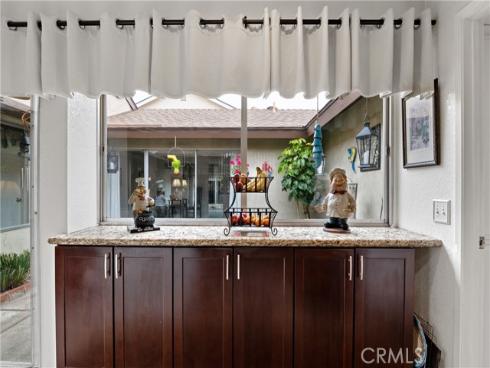 1724 N Oakwood Avenue, Anaheim, CA