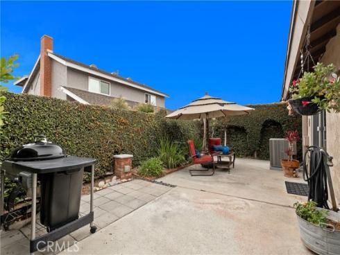 1724 N Oakwood Avenue, Anaheim, CA