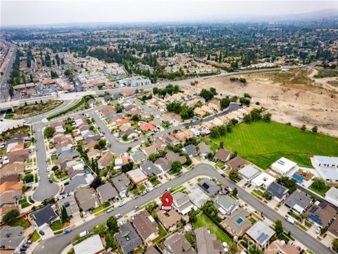 1724 N Oakwood Avenue, Anaheim, CA