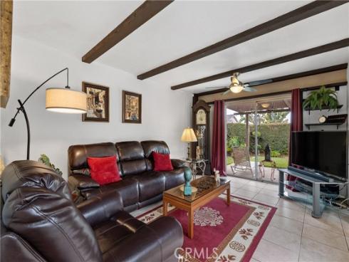 1724 N Oakwood Avenue, Anaheim, CA