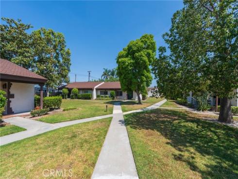 2011 W Katella  61  Avenue, Anaheim, CA