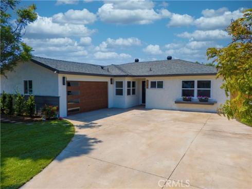 2545 W Greenacre Avenue, Anaheim, CA