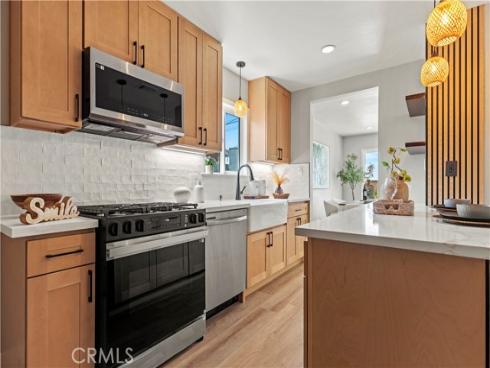 2545 W Greenacre Avenue, Anaheim, CA