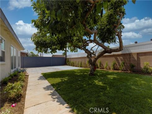 2545 W Greenacre Avenue, Anaheim, CA