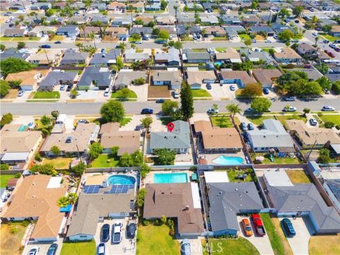 2545 W Greenacre Avenue, Anaheim, CA