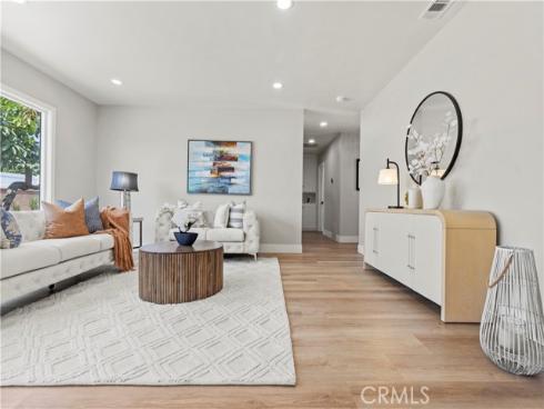 2545 W Greenacre Avenue, Anaheim, CA