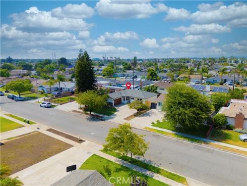 2545 W Greenacre Avenue, Anaheim, CA