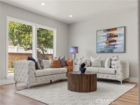 2545 W Greenacre Avenue, Anaheim, CA