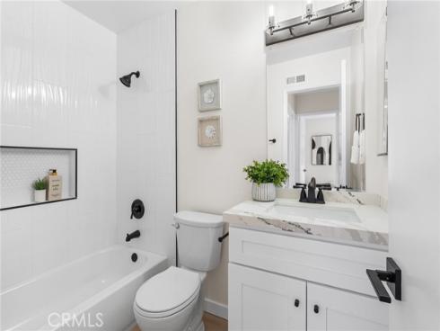 1738 N Cedar Glen  B  Drive, Anaheim, CA