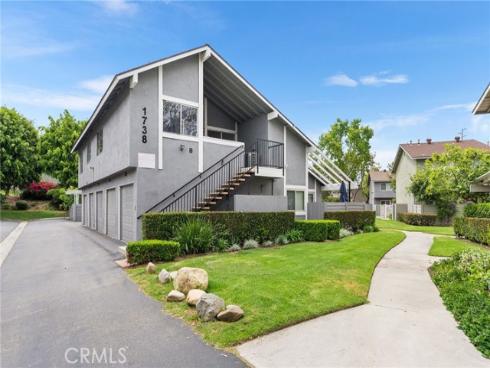 1738 N Cedar Glen  B  Drive, Anaheim, CA
