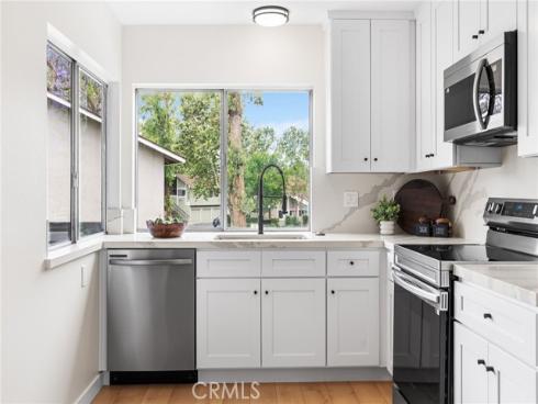 1738 N Cedar Glen  B  Drive, Anaheim, CA