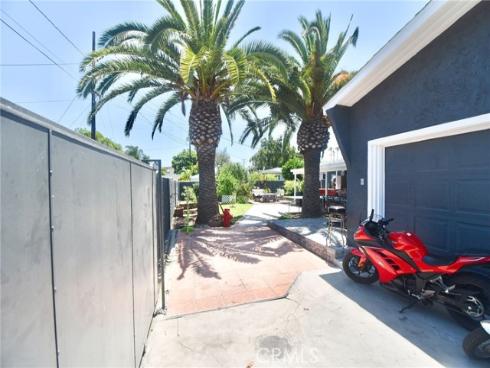 2631 W Cerritos Avenue, Anaheim, CA