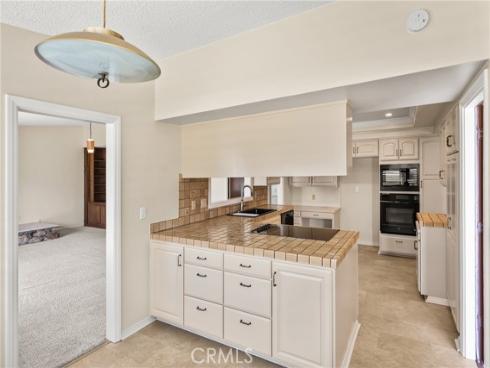 955 S Peregrine Place, Anaheim, CA