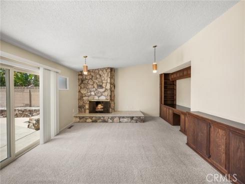 955 S Peregrine Place, Anaheim, CA