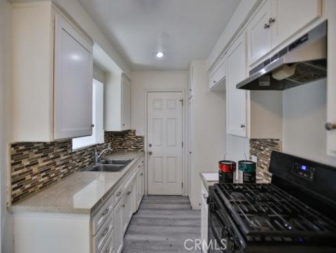 525 W Hampshire Avenue, Anaheim, CA